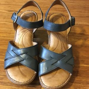 Born sandals size 7